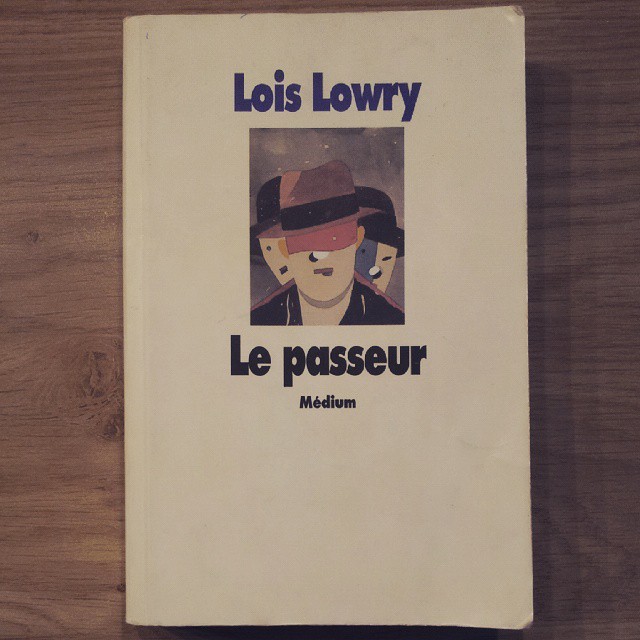 Par contre, la couverture dessert complètement l'ouvrage...